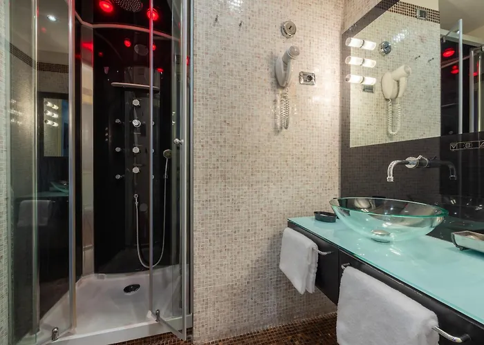 Al Viminale Hill & 3*